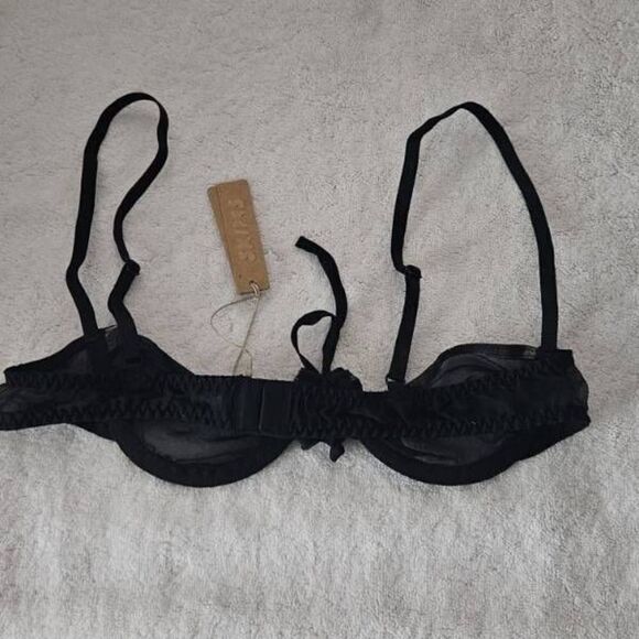 SKIMS SILK UNDERWIRE BRA NWT - Picture 4 of 10